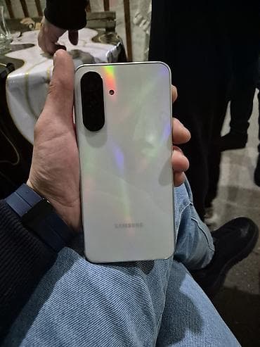 samsung galaxy a 3: Samsung Galaxy A36, rəng - Ağ, Simsiz şarj — 1