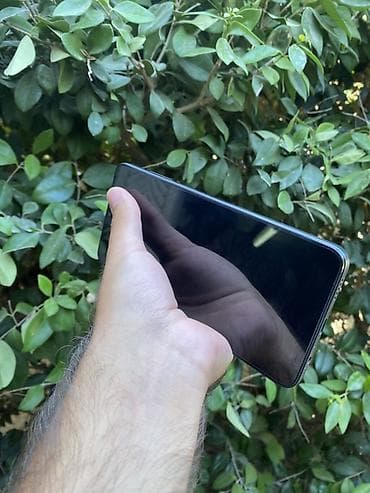 iphone 11 pro maz: Honor rəng - Qara — 2