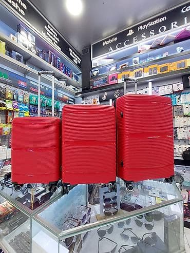 Qırmızı sərt korpuslu səyahət çamadan dəsti - 3 ölçü: kabin, orta və