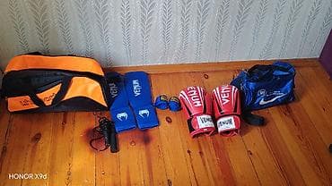 Boks/MMA üçün komplekt idman ləvazimatları Tərkib: - Venum brendli — 1