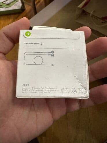 Apple qulaqciqlari. 25 azn