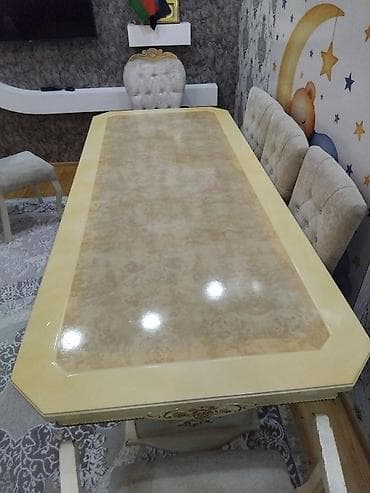 Qonaq otağı üçün, İşlənmiş, Açılmayan, Dördbucaq masa