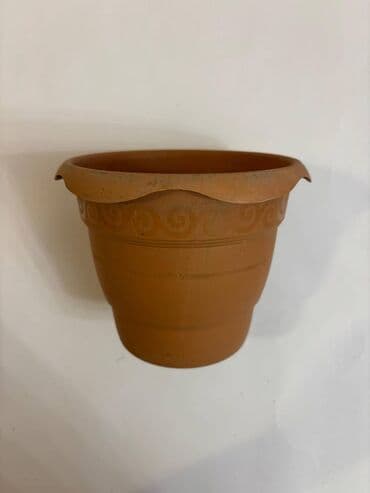 islenmis yolkalar: Dibçək sadə. Hündürlük 15 sm. 23 ədəd təzəsi var, 9 ədəd işlənmiş — 3