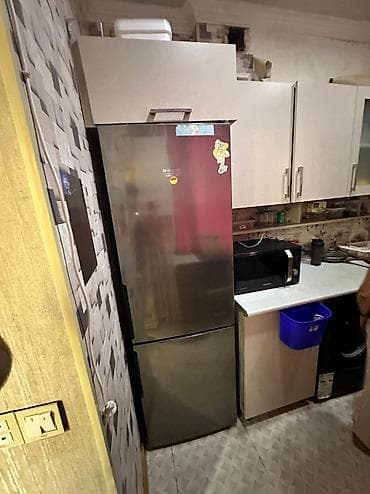 ev kamera: İşlənmiş 2 qapılı Hotpoint Ariston Soyuducu Satılır, rəng - Gümüşü — 4