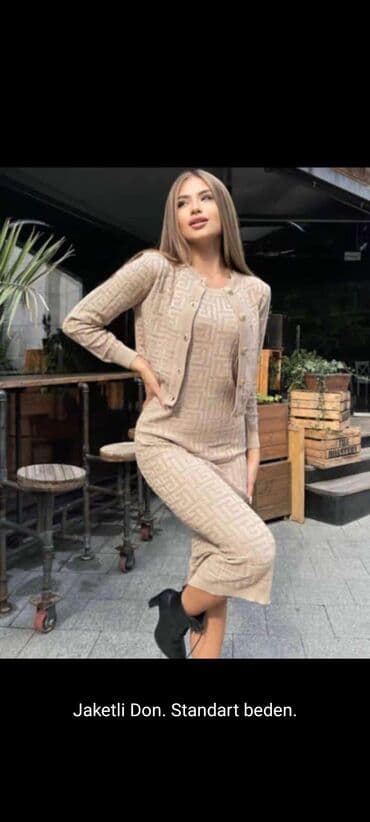 Don. 2-lidir. Ayri - ayrida geyinmek olur. Cox gozel materiali var