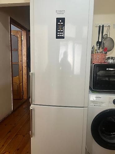 soyuducu satisi: İşlənmiş 2 qapılı Hotpoint Ariston Soyuducu Satılır, rəng - Ağ, Dispenserli — 1