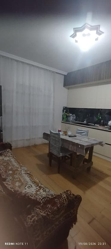 qusar a frame: Lökbatan qəs. 4 otaqlı, 240 kv. m, Orta təmir — 4
