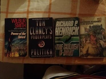 книги на английском бишкек: Книги на английском языке в хорошем состояние.Цена 5 маната. есть — 5