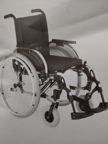 Tibbi lampalar: Əlil arabası, istifadəsi asan və rahat oturacaqlı. Yüngül və davamlı — 3