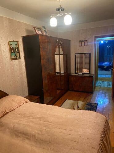 vasmoyda kirayə ev: Sumqayıt 1ci mkrda Sumqayıt şadıq sarayı yaxınlığında,5 mərtəbəli — 7