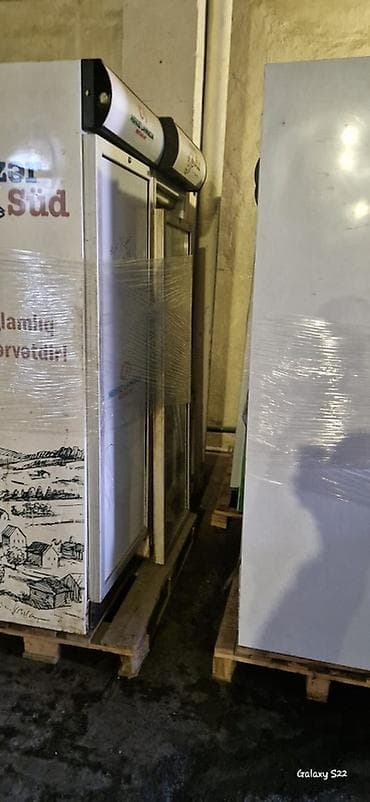 vitrin xaladenlik: Soyuducu vitrinler toplamda 23 ededdir icinde iwliyende var iwlemiyen — 3