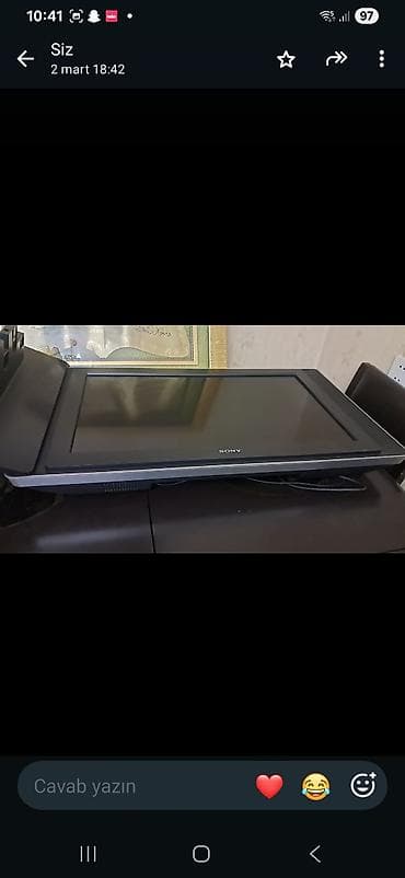 televizor 82: Sony brendinə məxsus masaüstü televizor/monitor. Xüsusiyyətlər: - — 1