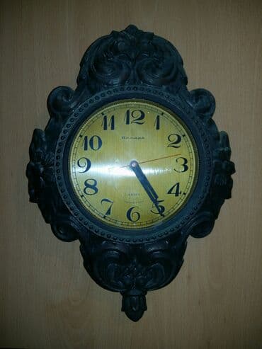антикварные часы настенные: Qedimi Yantar divar saatidir. Cercivesi latundur. Agirdir. Islemir — 2