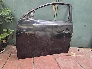 bmw e39 lip: Salam. sol ön qapi. aşaqi hissesi biraz əzilim. hyundai İ30 universal — 2