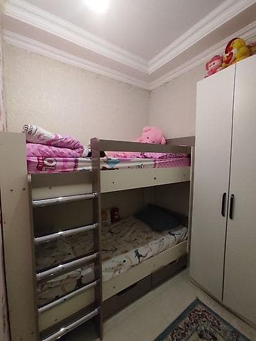 nur mobilya divan: İki mertebe yataq. fabrik istehsalidir 650 manata alinib. matraslari — 1