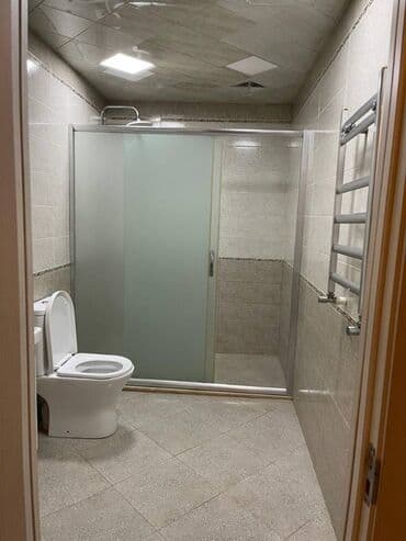 7 ci mikrorayon yeni tikili: Xətai Rayonu, Həzi Aslanov metrosunun yanında. 16 mərtəbəli binanın — 7