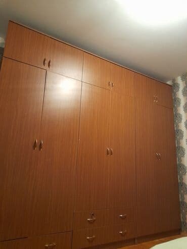 köhnə şkaf: Açılan, 6 qapı Düz dolab, Qarderob, paltar dolabı — 2