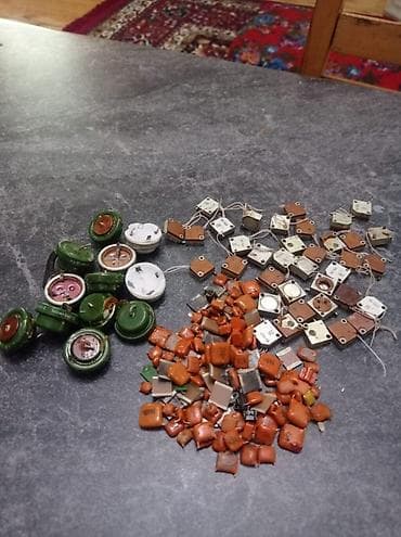 ikinci el komputer satisi: Aliram yaxsi qiymetlere Kohne platalar kohne Radiya Vidyo Televizor — 10