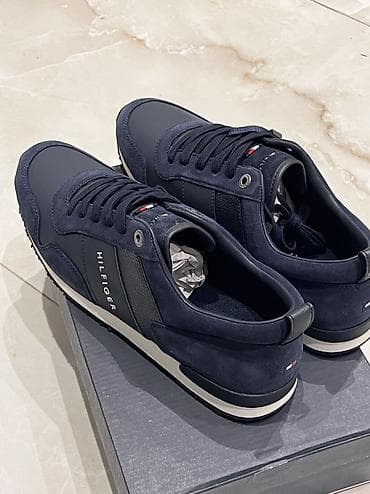 krosofka: Original tommy hilfiger tund goy 42 olcu 230 azn Boss 39 olcu 250 azn — 1