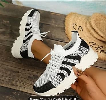 qaçış üçün qadın krosovkaları: Ölçü: 39.5, Yeni — 3