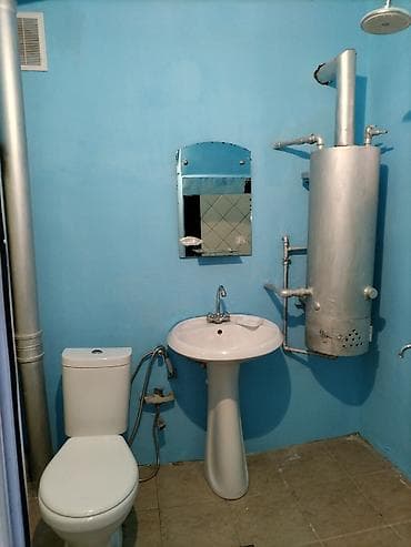 xankendide kiraye evler: Kirayə üçün işıqlı və səliqəli 2 otaqlı mənzil. Evin ünvanı Gəncə — 10