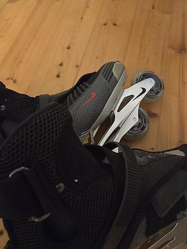 Roliklər: Nike inline konki cütü - Marka və model: Nike Air (şassidə “Nike” — 2