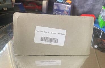 metbex tavan modelleri: Коллекционная модель Mercedes-Benz 220 W115 RHD blue 1968 Altaya — 10