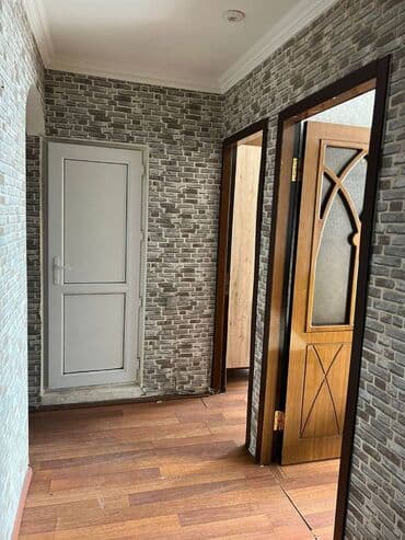 evler bineqedide: Nizami rayonu,Neftçilər metrosu yaxınlığı,5 mərtəbəli binanın,4-cü — 3