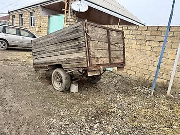 14 luk disk: Təsvir: - Yük daşımaq üçün qoşqu (1 oxlu), taxta bortlu konstruksiya - — 1