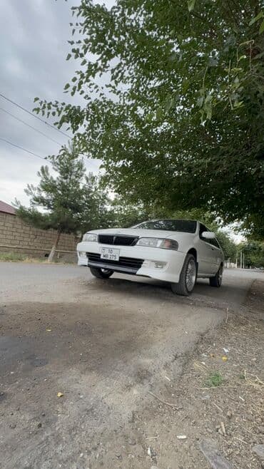 Nissan Sunny: 1.6 л | 2000 г. Седан — 4