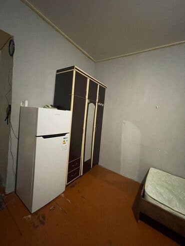 naximov kucesi: İcərişəhər metrosunan 300 m. məsafədə, Abdulla Şaiq 5 kücəsində — 10