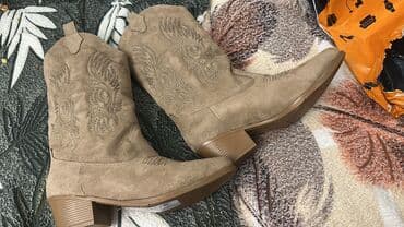 Məhsul: Trendyol Shoes – vizon rəngli süet qadın kovboy çəkməsi -