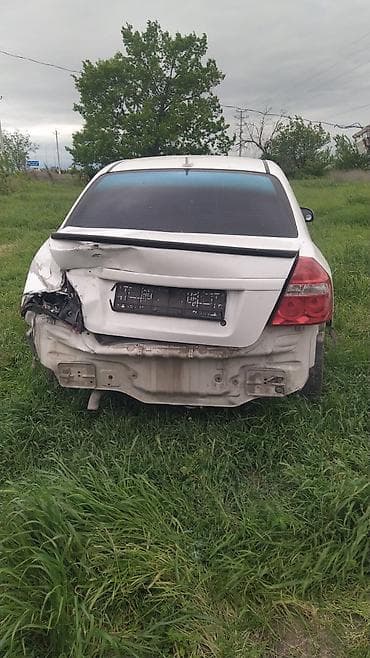 chevrolet cruze radiator: Salam aleykum Maşın Bərdə şəhərindəndir Maşın vuruq vezyetdedi Arxa — 2