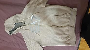 kisi geyimler: Kapüşonlu qadın hudi - Rəng: açıq bej - Ölçü: XL - Material hissiyatı — 2