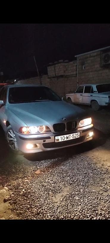 bmv m8: BMW 5 series: 2.5 l | 1996 il Sedan — 6