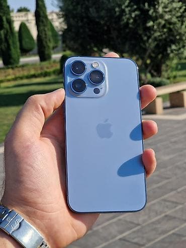 apple 3: IPhone 13 Pro, Sierra Blue — 1