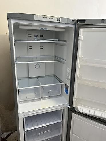 vitrin xolodilnik: (İNDESİT) markasıdı ustads olmayıb herşeyi işlek vezyetdedi real — 3