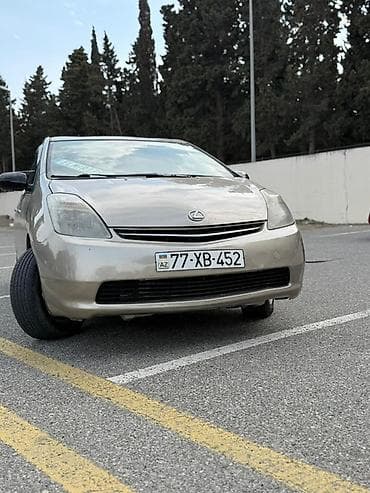 prius qiymet: Toyota Prius: 1.5 l | 2006 il Hetçbek — 3