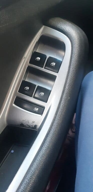 chevrolet malibu qiymeti: Chevrolet Orlando: 1.8 l | 2012 il 146000 km Van/Minivan — 12