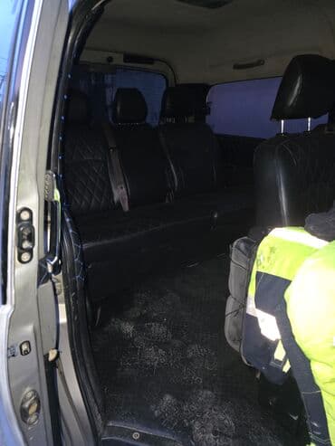 toyota supra satilir: Hyundai Starex miniven - Kuzov: gümüşü rəng, sürgülü yan qapılar, dam — 5