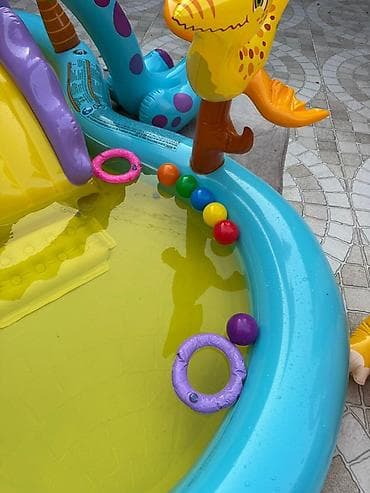 Uşaq üçün şişmə “Dino Park” su hovuzu və oyun meydançası 111 azn — 2
