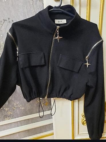 Üst geyimi: Qadınlar üçün qısa qara jaket - Model: SFT brendi, qısa (crop) kəsim — 2