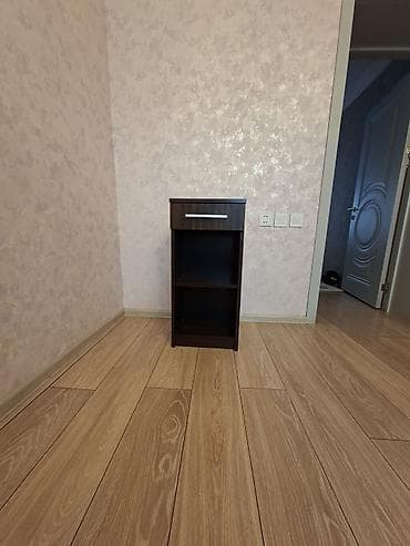 mebel işlenmiş: Tünd ağac tonlarında komod/kiçik tumbə — 1