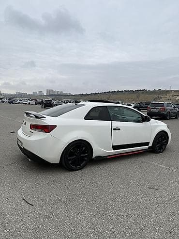 дрифт кар: Kia cerato koup Idman üslublu 2 qapılı kupe avtomobil. Xüsusiyyətlər — 2