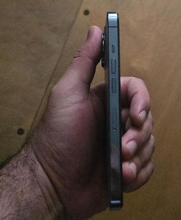 200 manata telefon: IPhone 13 Pro, Graphite — 3