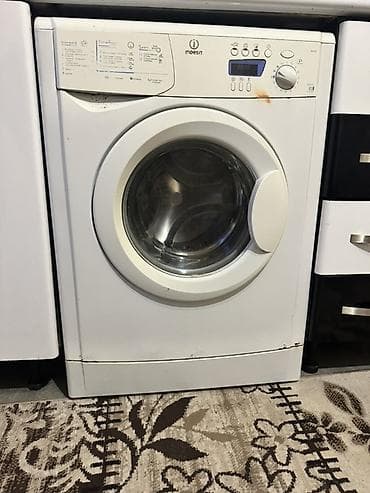 Paltaryuyan maşın Indesit, 5 kq, İşlənmiş, Avtomat, Qurutmasız