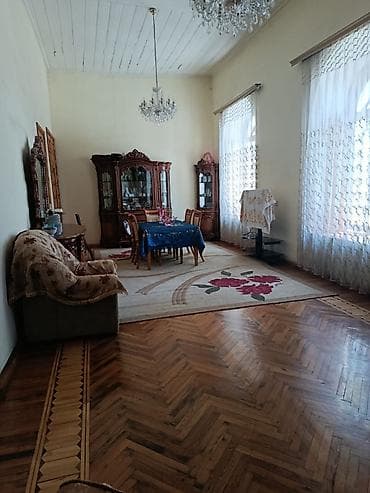 baki ev satisi: Gəncə, 4 otaqlı, Köhnə tikili, 153 kv. m — 1