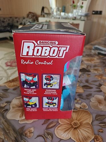 mc oyuncaq: Robot oyuncag musiqili,işig effektli,pultla idare olunur — 3