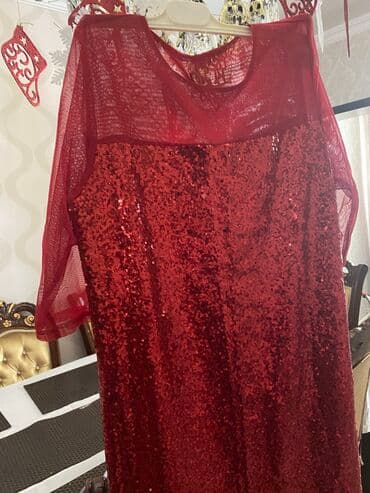 işlenmiş eşyalar: Toy paltarı biserlidi(amma çox incədi)42,4446razmere — 3