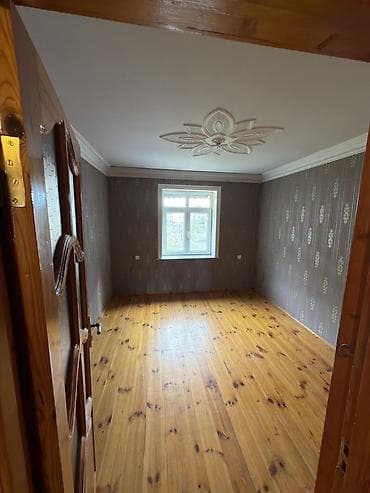 1 hektar nece km dir: Gəncə, 4 otaqlı, Köhnə tikili, 80 kv. m — 4